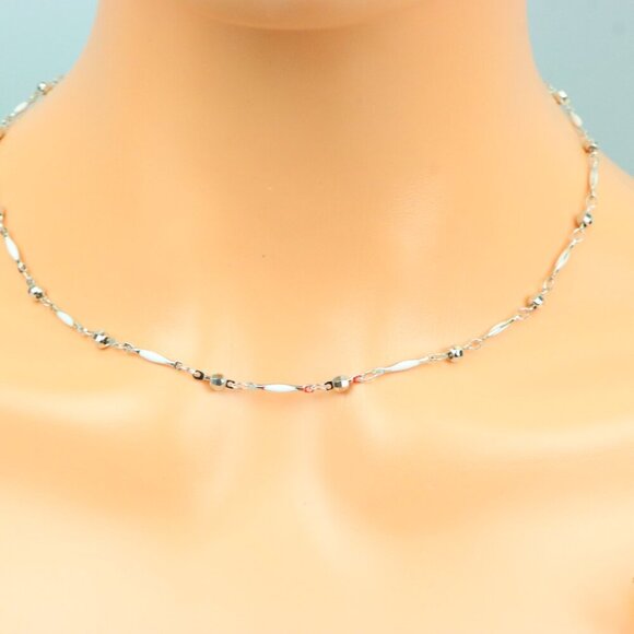 Delicate & Contemporary Necklace Chain, A Lovely Choice for Women, EVCH1684 - Picture 8 of 10